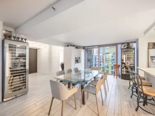 Photo #5: 202524567 Listing