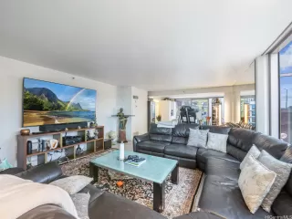 Photo #6: 202524567 Listing