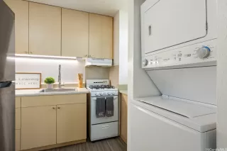 Photo #4: 202524578 Listing 