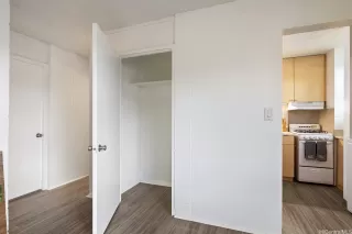 Photo #5: 202524578 Listing 