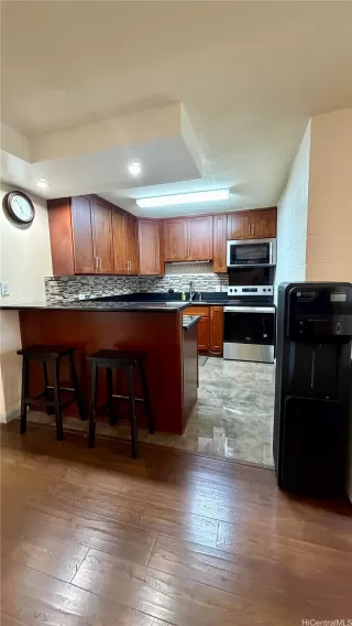 Photo #4: 202524583 Listing 