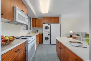 Photo #6: 202524591 Listing 