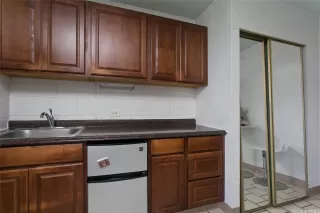 Photo #3: 202524594 Listing 