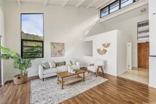 Photo #3: 202524595 Listing 