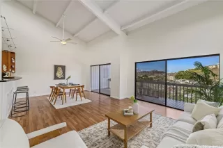 Photo #5: 202524595 Listing 