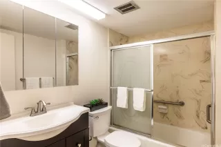 Photo #4: 202524601 Listing