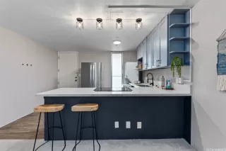 Photo #4: 202524602 Listing