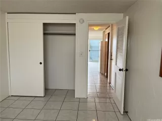 Photo #5: 202524604 Listing