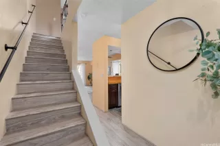 Photo #5: 202524606 Listing 