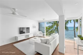 Photo #4: 202524628 Listing