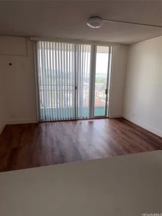 Photo #2: 202524645 Listing 