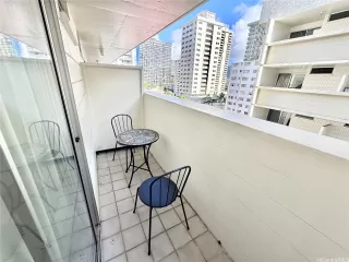 Photo #5: 202524656 Listing 