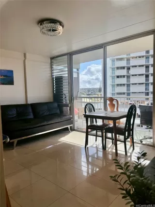 Photo #2: 202524665 Listing 