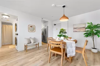 Photo #5: 202524675 Listing 