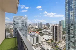 Photo #2: 202524719 Listing 