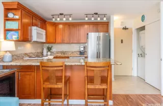 Photo #3: 202524742 Listing 