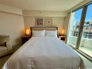 Photo #6: 202524747 Listing 