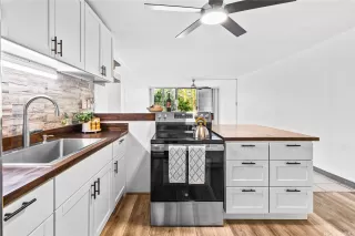 Photo #3: 202524755 Listing 