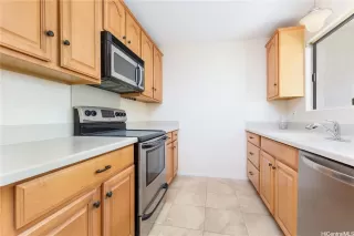 Photo #6: 202524765 Listing 