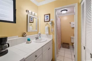 Photo #3: 202524778 Listing 