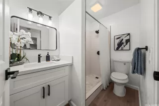 Photo #5: 202524782 Listing 