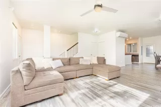 Photo #2: 202524783 Listing 