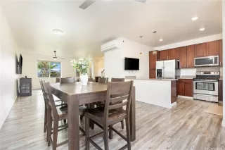 Photo #5: 202524783 Listing 