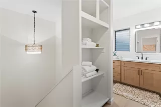 Photo #6: 202524787 Listing 