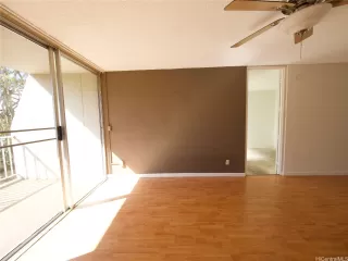 Photo #3: 202524789 Listing 