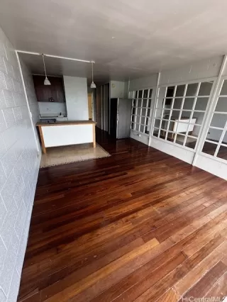 Photo #2: 202524790 Listing 