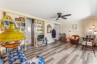 Photo #2: 202524791 Listing 