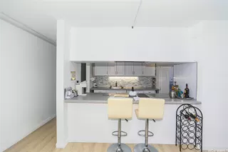 Photo #5: 202524807 Listing 