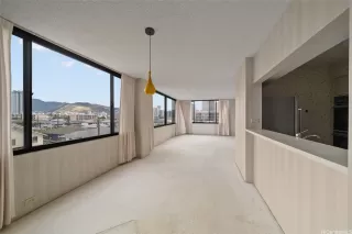 Photo #5: 202524835 Listing 