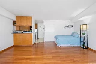 Photo #5: 202524836 Listing 