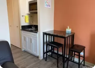 Photo #5: 202524847 Listing 