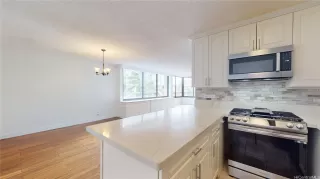 Photo #6: 202524858 Listing 