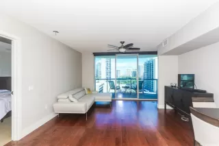 Photo #4: 202524865 Listing 