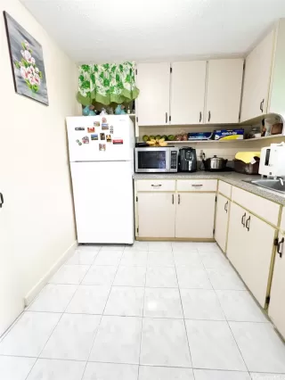 Photo #3: 202524867 Listing 