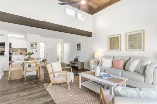 Photo #6: 202524887 Listing 