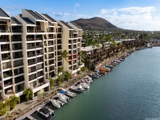 Photo #2: 202524902 Listing 