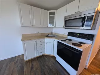 Photo #2: 202524924 Listing 