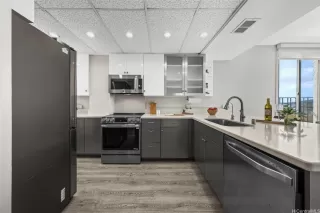 Photo #2: 202524935 Listing 