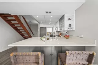 Photo #3: 202524935 Listing 