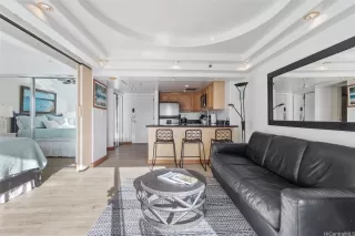 Photo #6: 202524943 Listing 