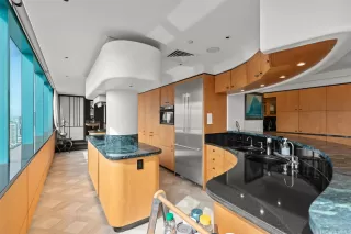 Photo #5: 202524956 Listing 