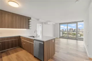 Photo #3: 202524963 Listing 