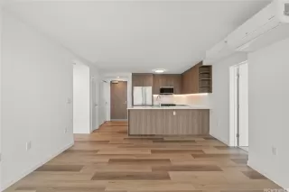 Photo #5: 202524963 Listing 