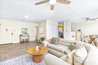 Photo #4: 202524977 Listing 