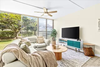 Photo #5: 202524977 Listing 