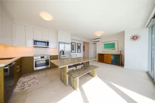 Photo #4: 202524997 Listing 